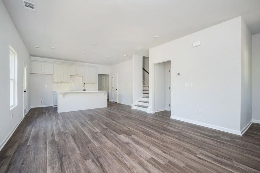 Spacious, unfurnished interior of a new home in , Atlanta (Image 22).