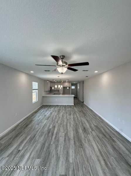 Spacious, unfurnished interior of a new home in , Jacksonville (Image 21).