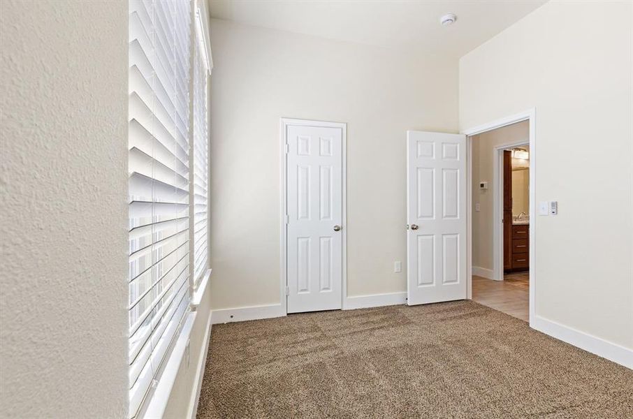 Image 21 of a home in .