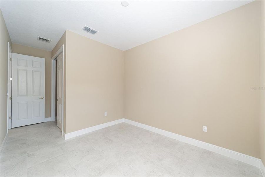 Spacious, unfurnished interior of a new home in , Ocala (Image 32).
