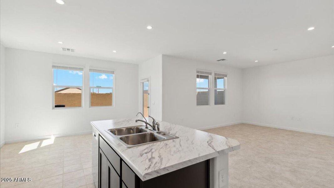 Grace kitchen island