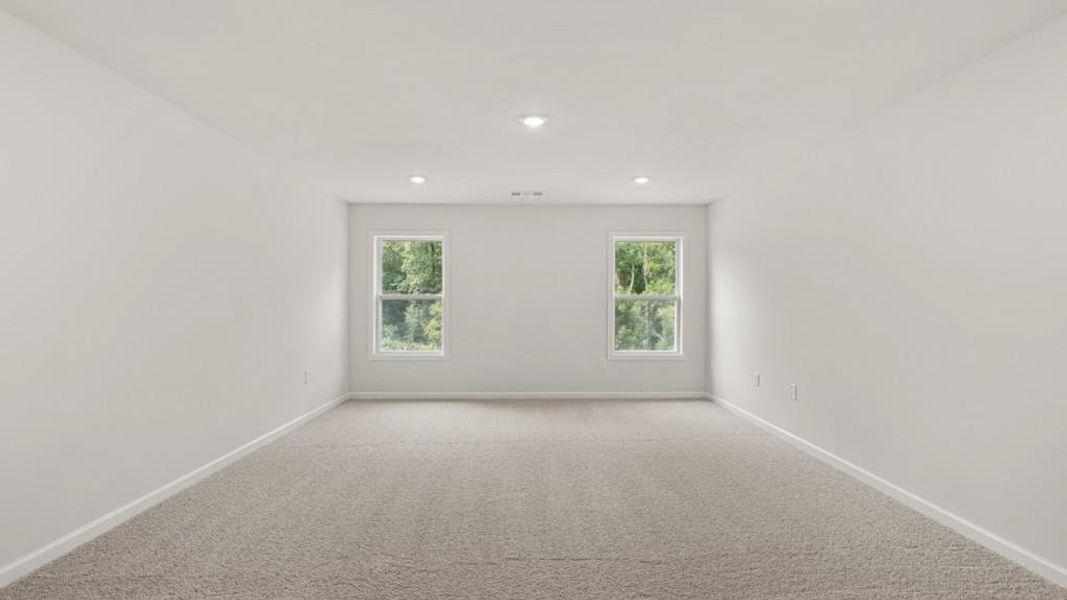 Spacious, unfurnished interior of a new home in Haven Abbey, Cumming (Image 26).
