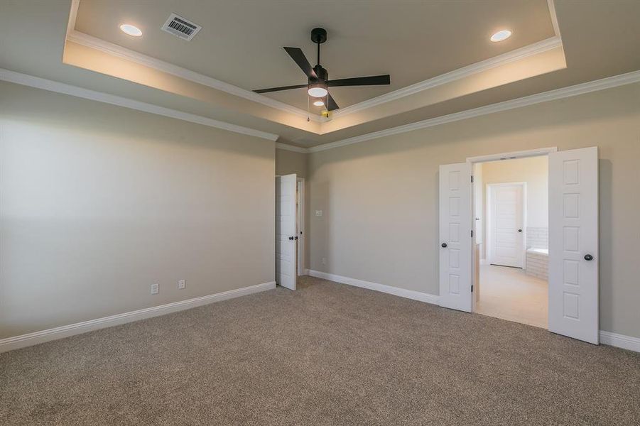 Spacious, unfurnished interior of a new home in , Alvarado (Image 29).