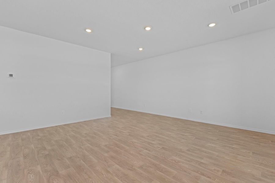 Spacious, unfurnished interior of a new home in Wayside, Uhland (Image 25). Spacious, unfurnished interior of a new home in Wayside, Uhland (Image 25).