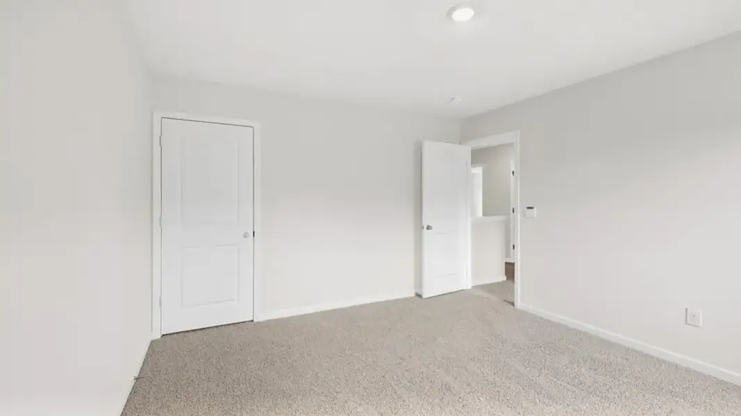 Spacious, unfurnished interior of a new home in Spring Ridge, Anderson (Image 27).