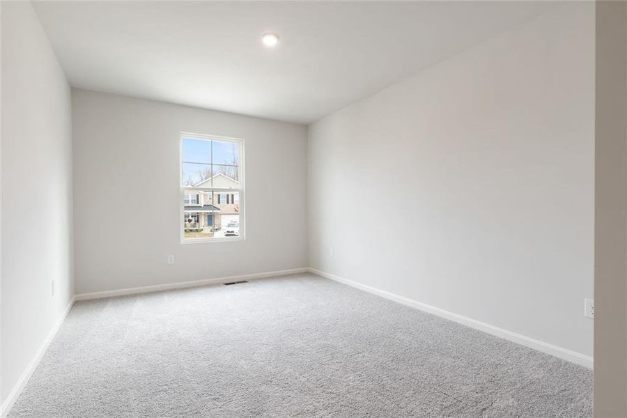 Spacious, unfurnished interior of a new home in Liberty Pointe, Villa Rica (Image 16). Spacious, unfurnished interior of a new home in Liberty Pointe, Villa Rica (Image 16).