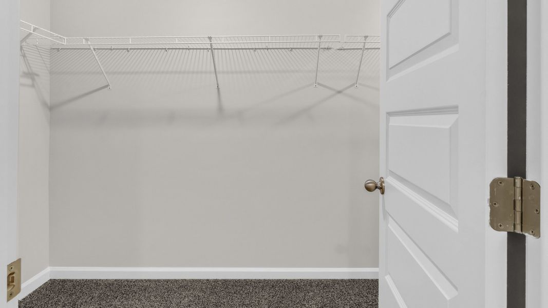 Spacious, unfurnished interior of a new home in Bailey Park, Fayetteville (Image 19).