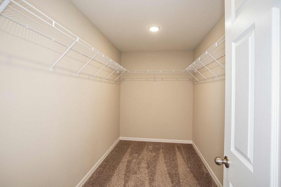 Spacious, unfurnished interior of a new home in Lawson Dunes, Haines City (Image 23). Spacious, unfurnished interior of a new home in Lawson Dunes, Haines City (Image 23).