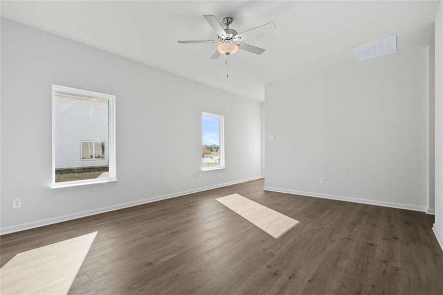 Spacious, unfurnished interior of a new home in Big Sky Estates, Ponder (Image 6).
