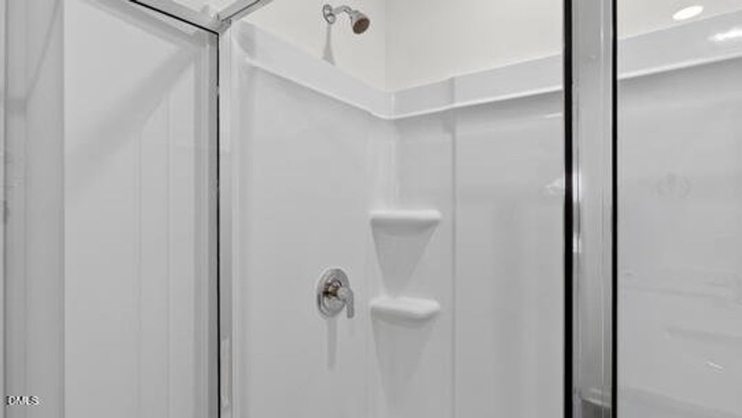 Lawson Glen_Belhaven B_16_Gray_SPEC-010 Lawson Glen_Belhaven B_16_Gray_SPEC-010