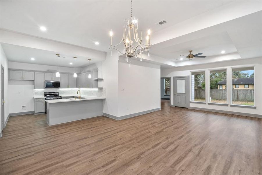 •Stylish Finishes: High ceilings, elegant fixtures, and premium flooring throughout.