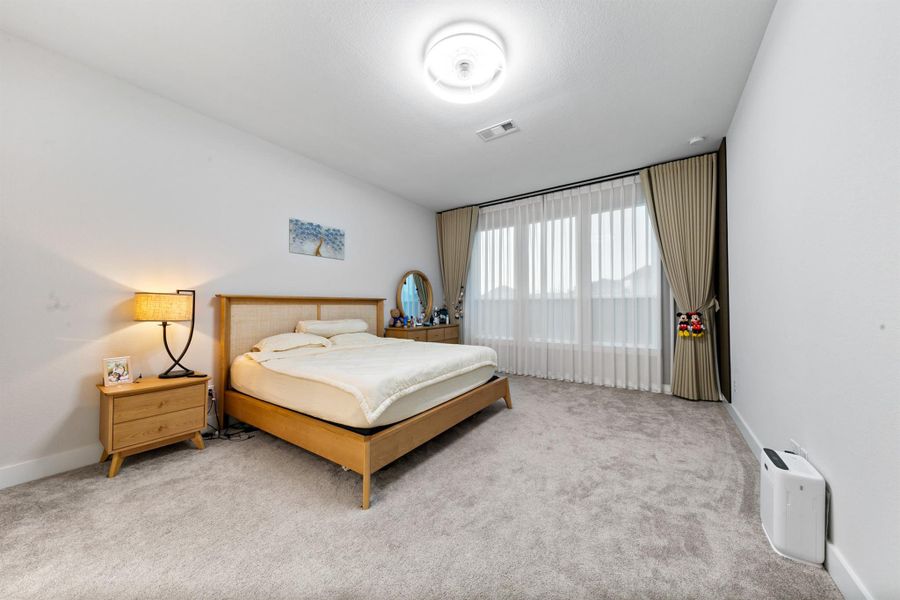 Furnished interior view inside a new home in Trillium 60′, Richmond (Image 20).