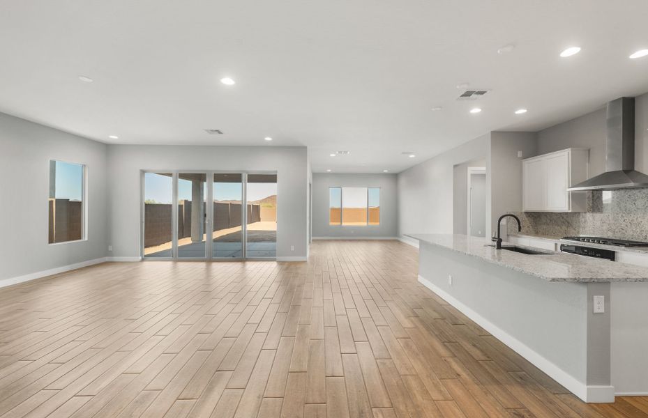 Spacious, unfurnished interior of a new home in Visara, Surprise (Image 18).