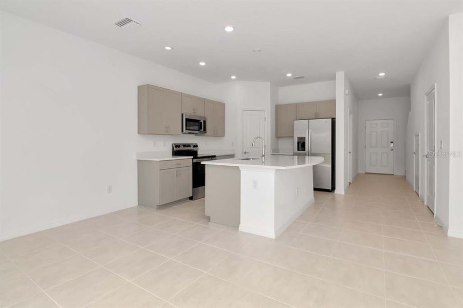 Furnished interior view inside a new home in , Wesley Chapel (Image 8).