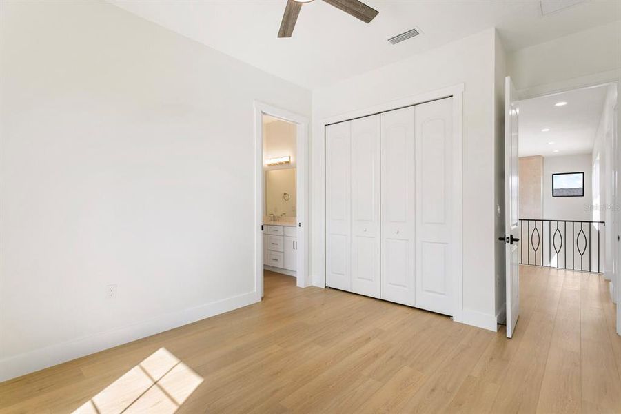 Spacious, unfurnished interior of a new home in , Lithia (Image 38).