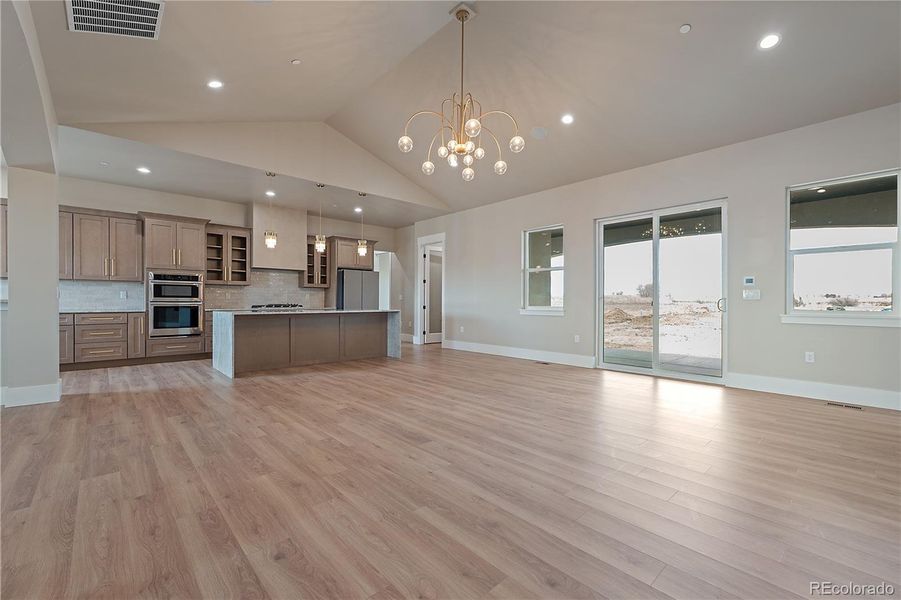 Spacious, unfurnished interior of a new home in , Fort Lupton (Image 23).