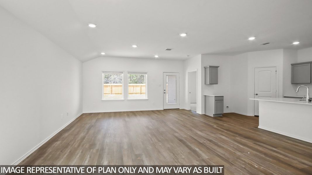 Spacious, unfurnished interior of a new home in Grand Pines, Magnolia (Image 10).
