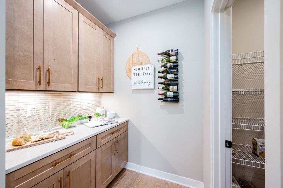 Representative furnished interior of a home built from the Finley by Fischer Homes in Twin Lakes, Hoschton (Image 17).