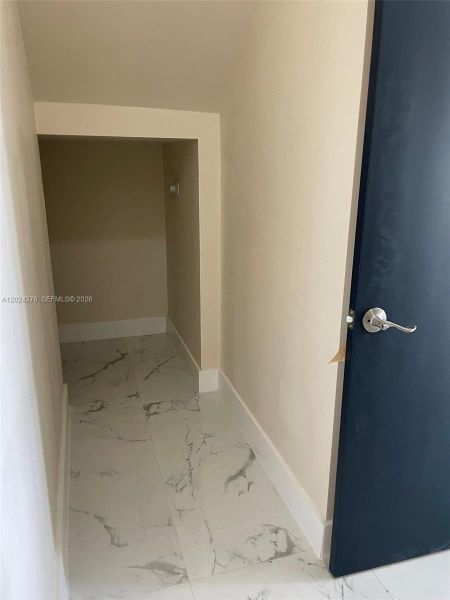 Spacious, unfurnished interior of a new home in , Miami (Image 27).
