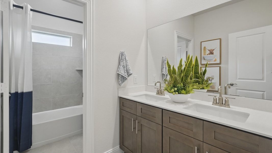 Representative furnished interior of a home built from the CYPRESS by D.R. Horton in Clearview Ranch, Royse City (Image 41). Representative furnished interior of a home built from the CYPRESS by D.R. Horton in Clearview Ranch, Royse City (Image 41).