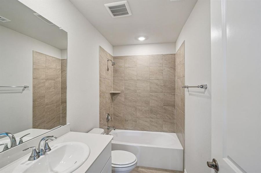 Photo is not of the actual home, but is an inspirational photo of builder’s model home and may depict options, furnishings, and/or decorator features that are not included. Photo is not of the actual home, but is an inspirational photo of builder’s model home and may depict options, furnishings, and/or decorator features that are not included.