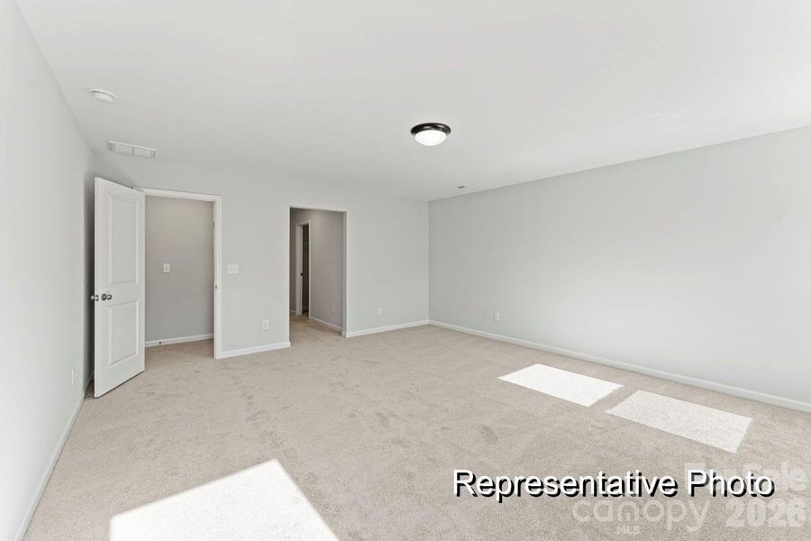 Spacious, unfurnished interior of a new home in Huntington Hills, Lincolnton (Image 22).