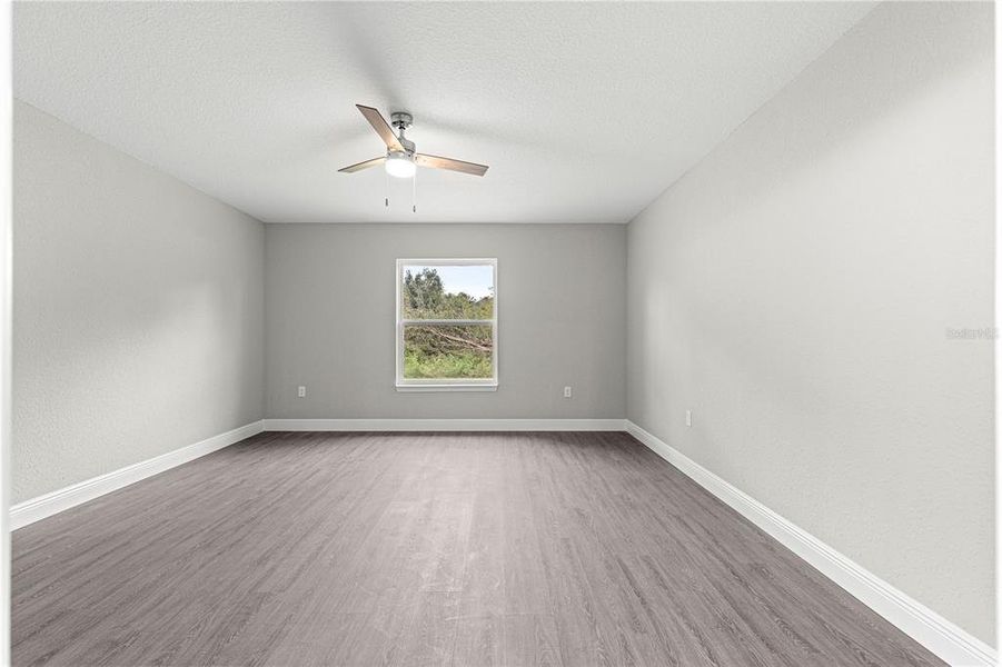Spacious, unfurnished interior of a new home in , Summerfield (Image 23).