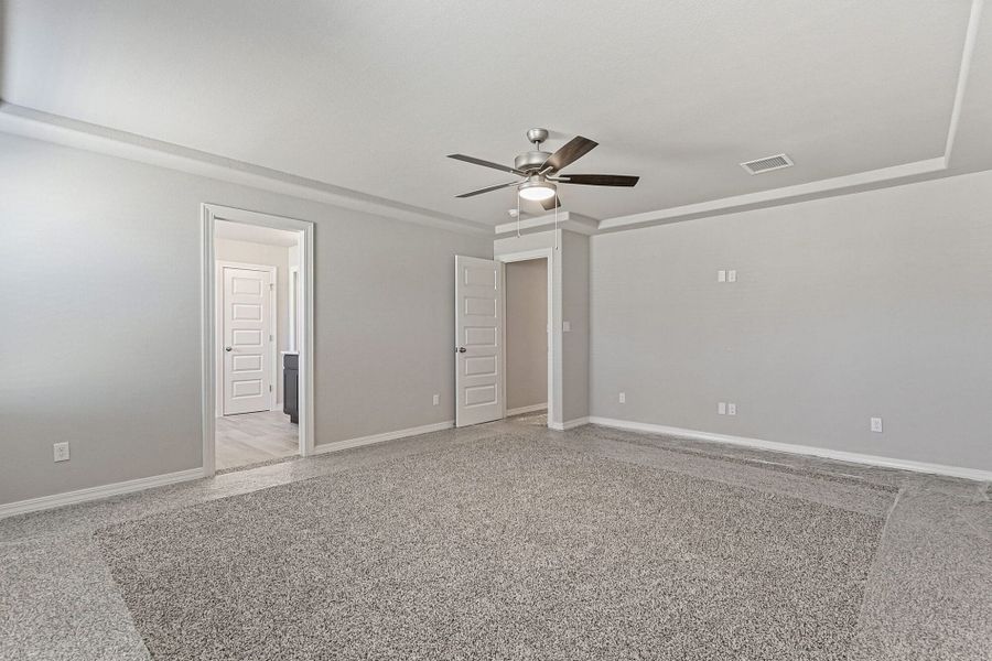 Spacious, unfurnished interior of a new home in Emerald Estates, Horizon City (Image 23). Spacious, unfurnished interior of a new home in Emerald Estates, Horizon City (Image 23).