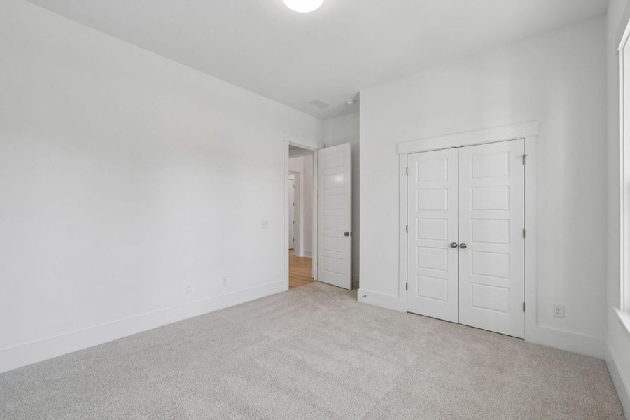 Spacious, unfurnished interior of a new home in Nexton, Summerville (Image 20).