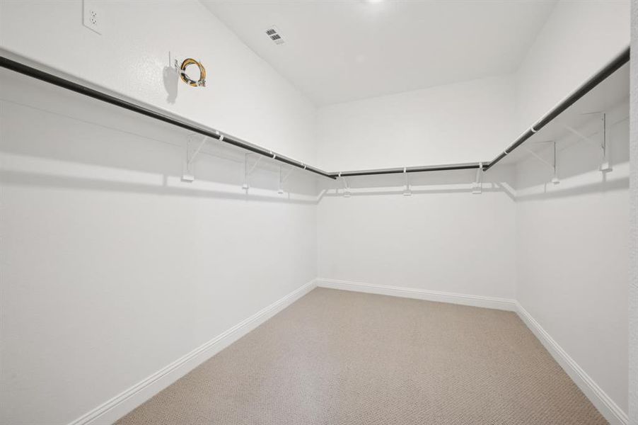 Photo is not of the actual home, but is an inspirational photo of builder’s model home and may depict options, furnishings, and/or decorator features that are not included. Photo is not of the actual home, but is an inspirational photo of builder’s model home and may depict options, furnishings, and/or decorator features that are not included.