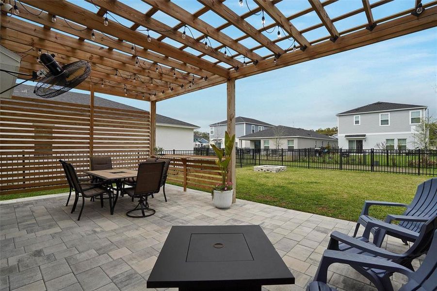 Community amenities in , Riverview (Image 35).