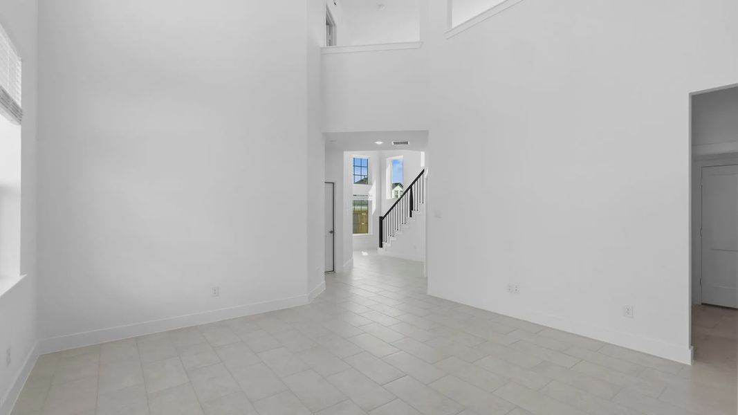 Spacious, unfurnished interior of a new home in Emory Glen, Magnolia (Image 18).