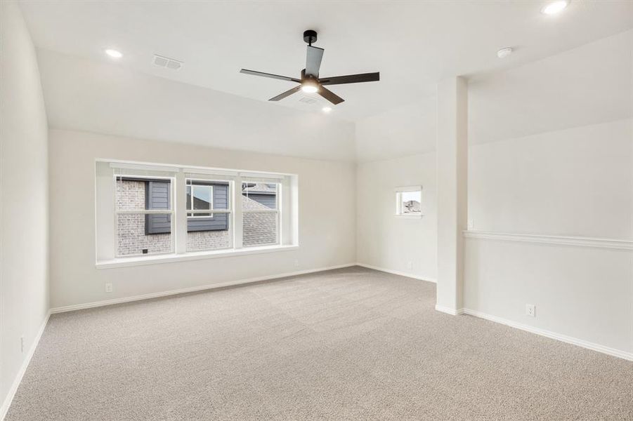 Spacious, unfurnished interior of a new home in Silo Mills, Joshua (Image 39). Spacious, unfurnished interior of a new home in Silo Mills, Joshua (Image 39).