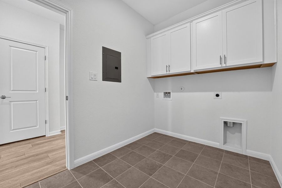 Spacious, unfurnished interior of a new home in Lisso, Pflugerville (Image 36).