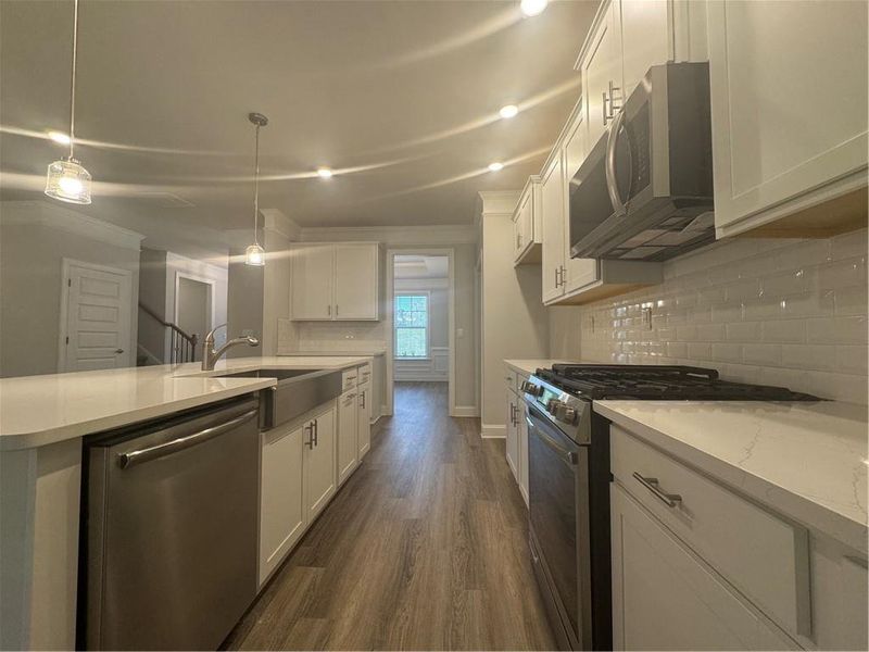Furnished interior view inside a new home in Tuscany Hills, Douglasville (Image 6).