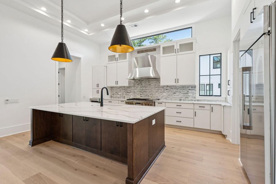 Furnished interior view inside a new home in , Ravenel (Image 11).