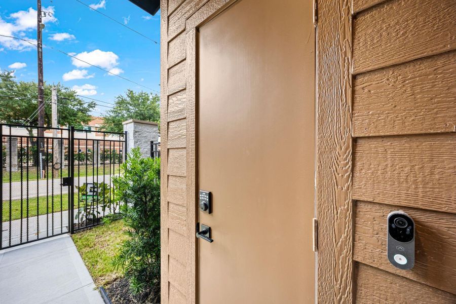 Exterior details and patio area of a home in Shepherd Heights, Houston (Image 4). Exterior details and patio area of a home in Shepherd Heights, Houston (Image 4).