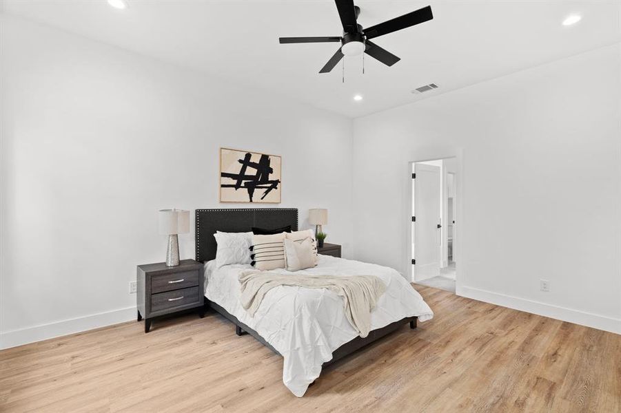 Furnished interior view inside a new home in , Dallas (Image 9). Furnished interior view inside a new home in , Dallas (Image 9).