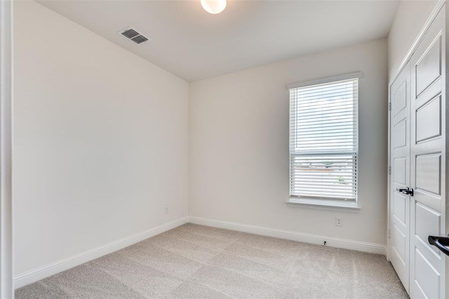 Spacious, unfurnished interior of a new home in Sierra Vista at Kelly Ranch, Aledo (Image 11).