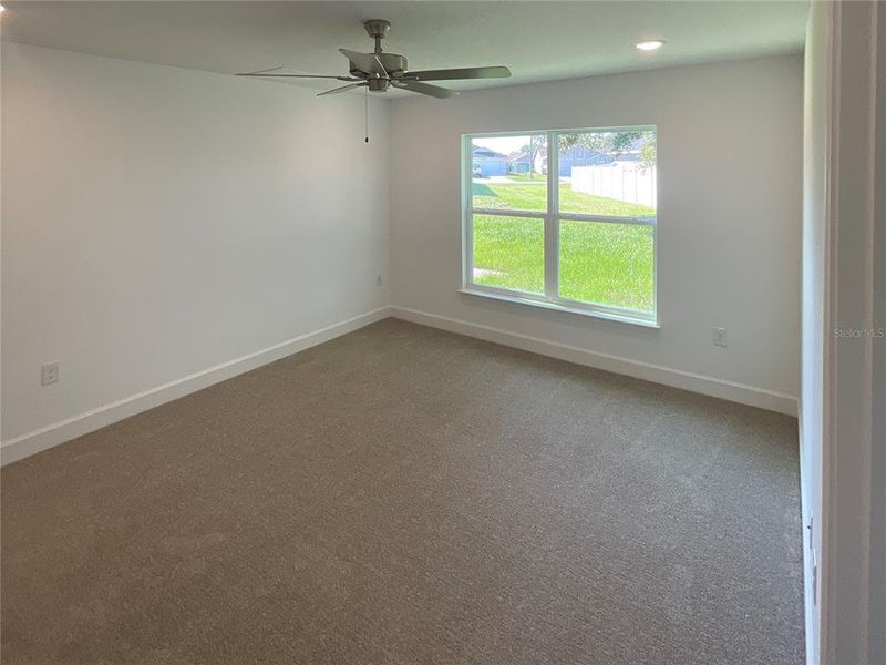 Spacious, unfurnished interior of a new home in Poinciana-Osceola County, Kissimmee (Image 14).