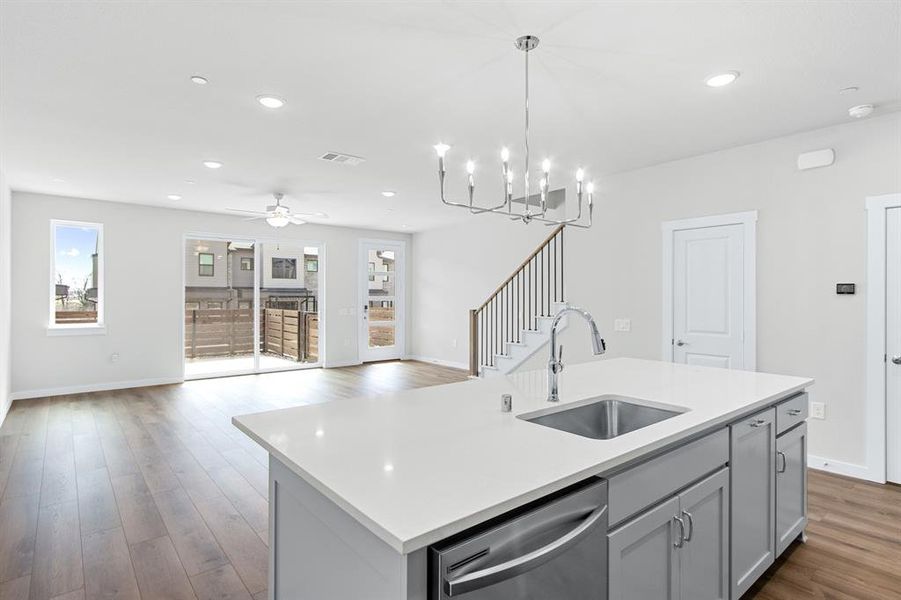 014-1420AzaleaDrive-Melissa-TX-75454-Kitchen.jpg-FULL