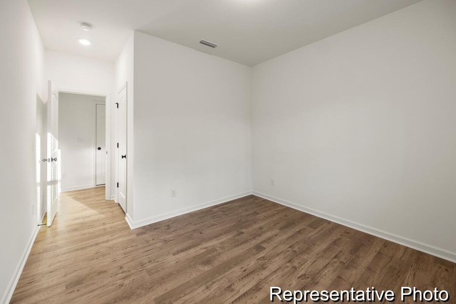 Spacious, unfurnished interior of a new home in , Ravenel (Image 27).