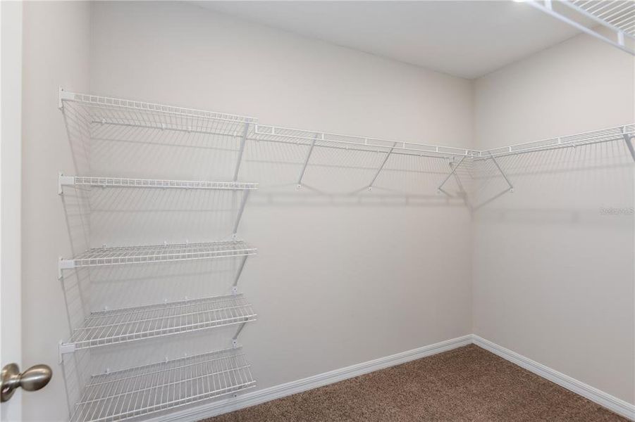 Spacious, unfurnished interior of a new home in Pasadena Woods, Dade City (Image 18).