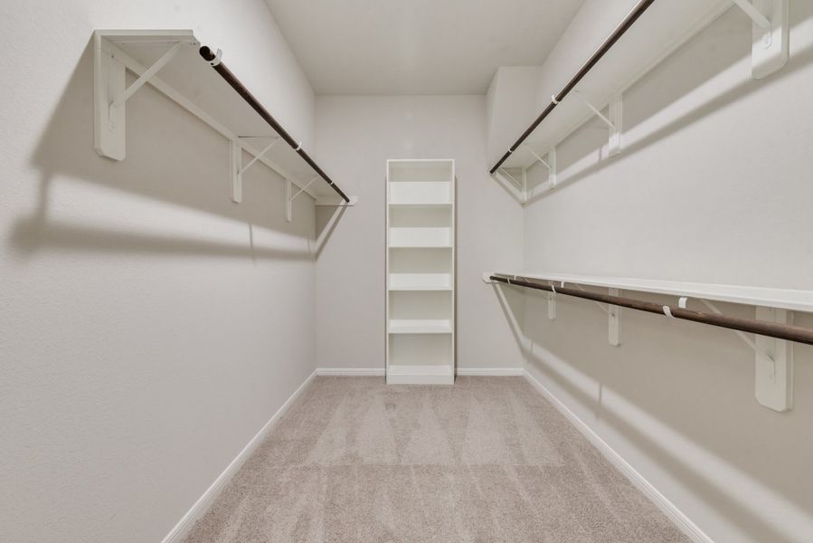 Representative unfurnished interior of a home built from the Floor Plan 1784 by Colina Homes in River Ranch, Dayton (Image 35).