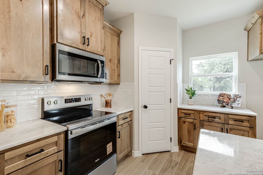 Furnished interior view inside a new home in , Canyon Lake (Image 28). Furnished interior view inside a new home in , Canyon Lake (Image 28).