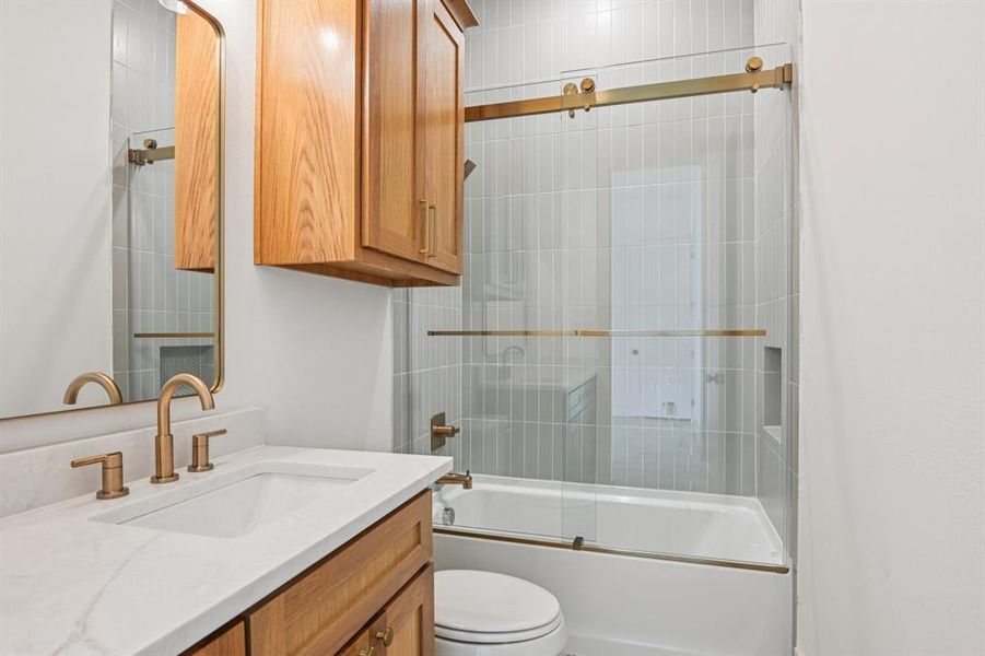 Furnished interior view inside a new home in , Burleson (Image 29).