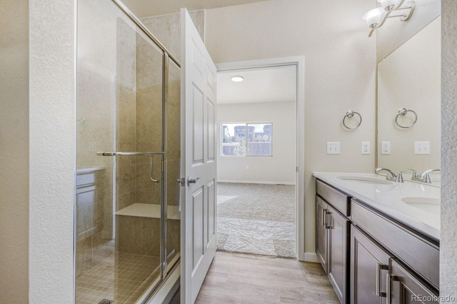 Furnished interior view inside a new home in Knolls, Westminster (Image 9).