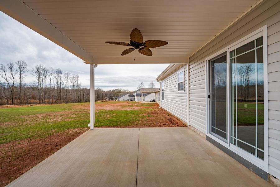 Representative exterior details of a home built from the Saxon by Enchanted Homes in Guadalupe Heights, Seguin (Image 31).