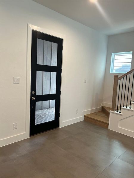 Spacious, unfurnished interior of a new home in , Houston (Image 16).