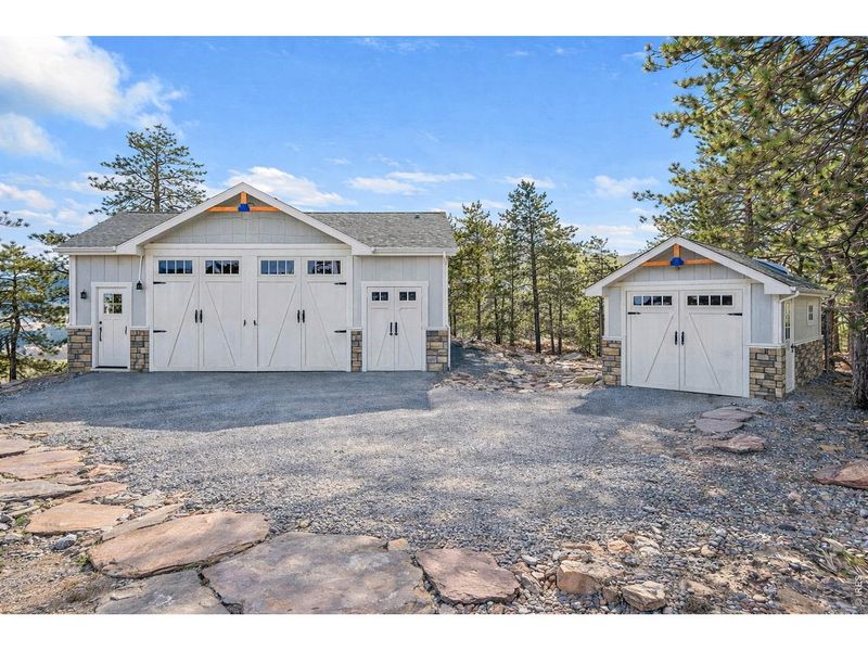 Image 40 of a home in .